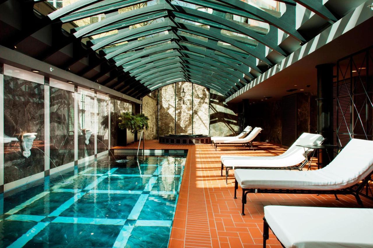 โรงแรมเทเลกราฟ ออโตกราฟ คอลเลคชั่น ทาลลินน์ ภายนอก รูปภาพ The pool at the Mandarin Oriental, Santiago