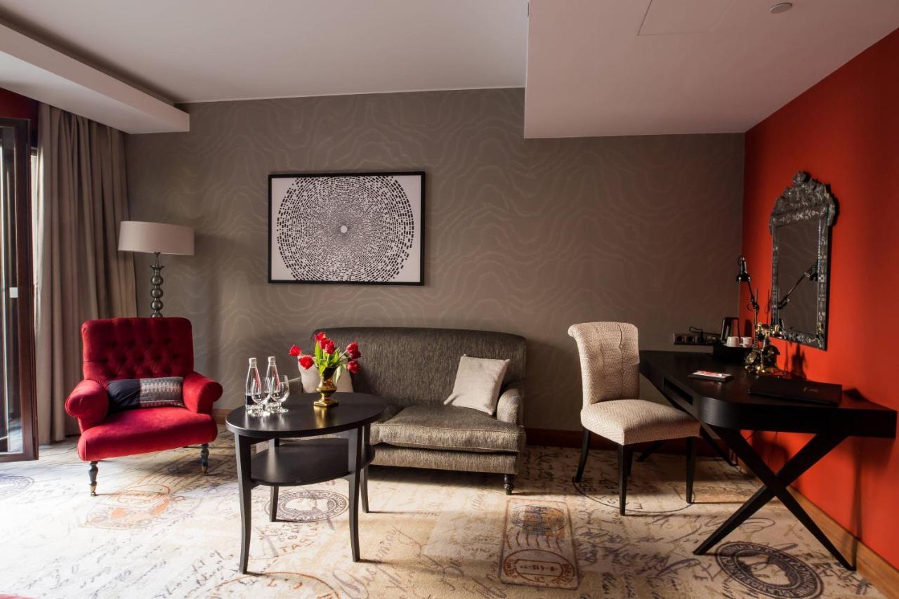 โรงแรมเทเลกราฟ ออโตกราฟ คอลเลคชั่น ทาลลินน์ ภายนอก รูปภาพ A suite at the hotel