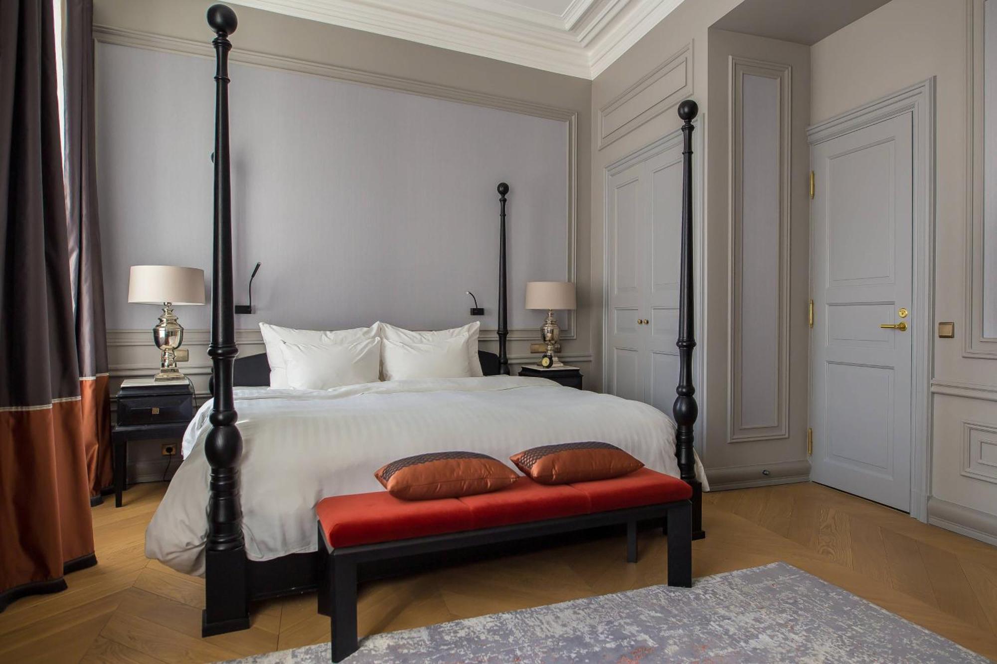 โรงแรมเทเลกราฟ ออโตกราฟ คอลเลคชั่น ทาลลินน์ ภายนอก รูปภาพ A bedroom at the hotel